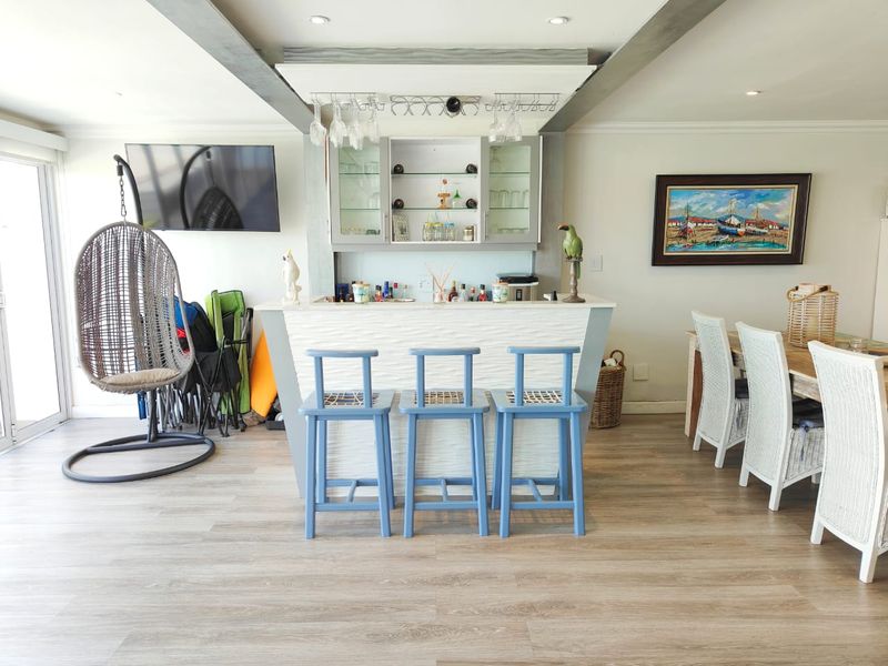 Modern Waterfront Living with Exceptional Amenities - Photo 3