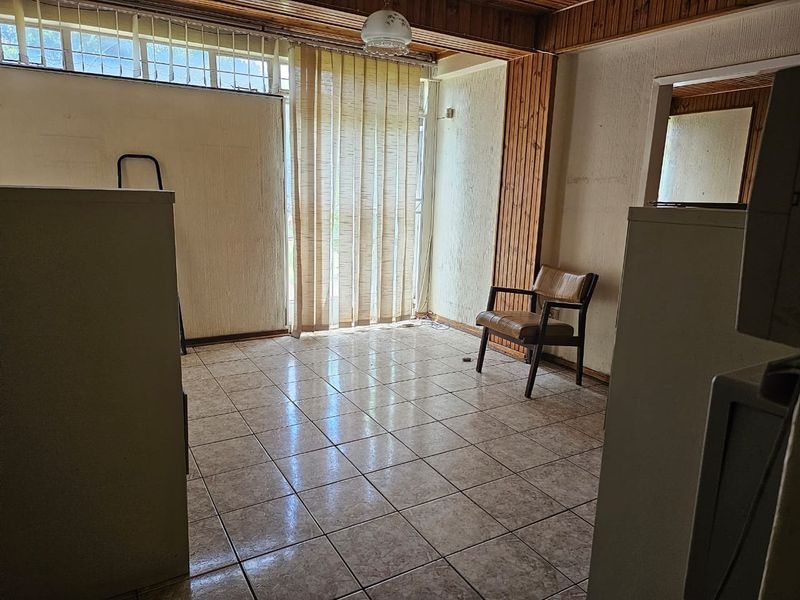 Excellent Investment Property for sale in Westdene, Bloemfontein - Photo 10