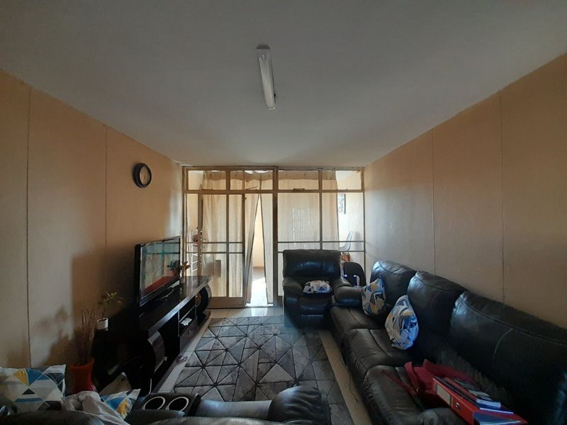1.5 BEDROOM APARTMENT FOR SALE IN CENTRAL - Photo 6