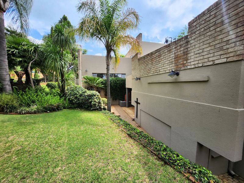 Spacious 5-Bedroom Family Home – Ideal for Raising Your Kids - Photo 4