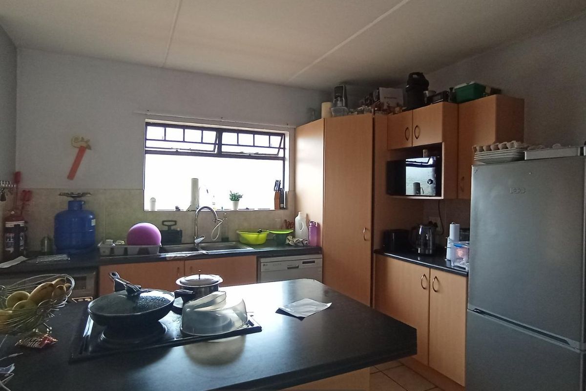 3 Bedroom Apartment for Sale in Erand Gardens - Photo 5