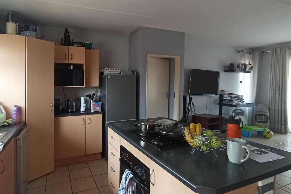 3 Bedroom Apartment for Sale in Erand Gardens - Photo 4