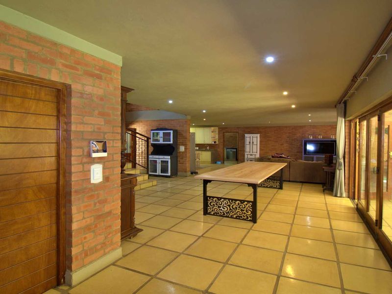 4 Bedroom, 4 Bathroom, Double Garage - Photo 3