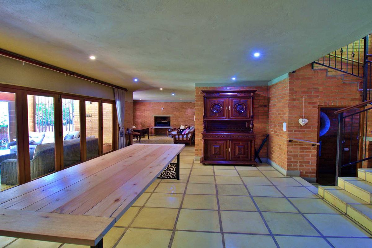 4 Bedroom, 4 Bathroom, Double Garage - Photo 5