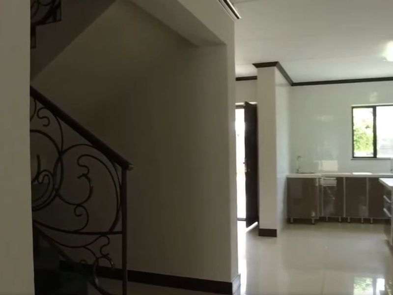 3 Bedroom Townhouse for Sale in Carlswald - Photo 6