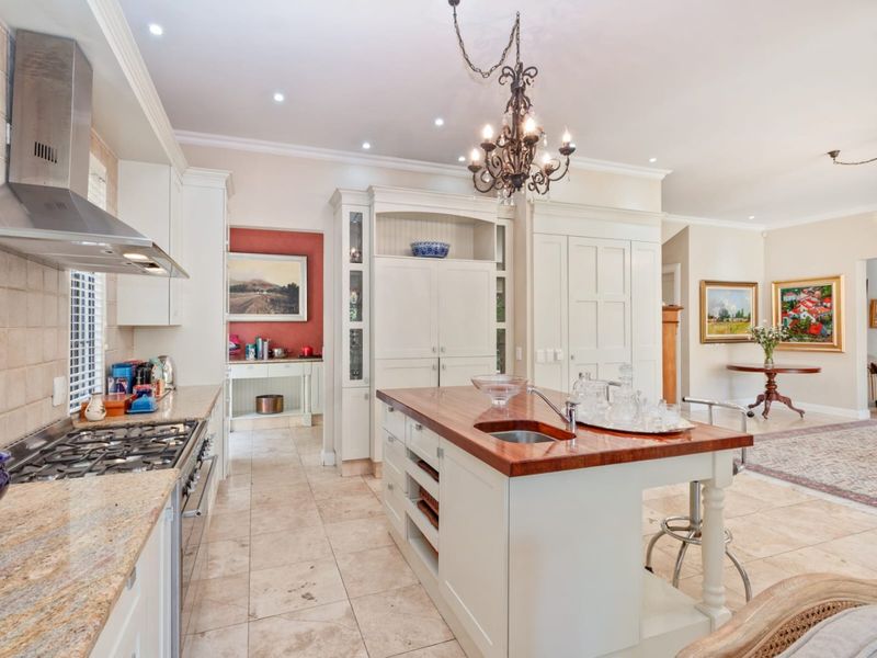 Pristine Cluster In Secure Sought After Complex in Hyde Park  - Photo 7