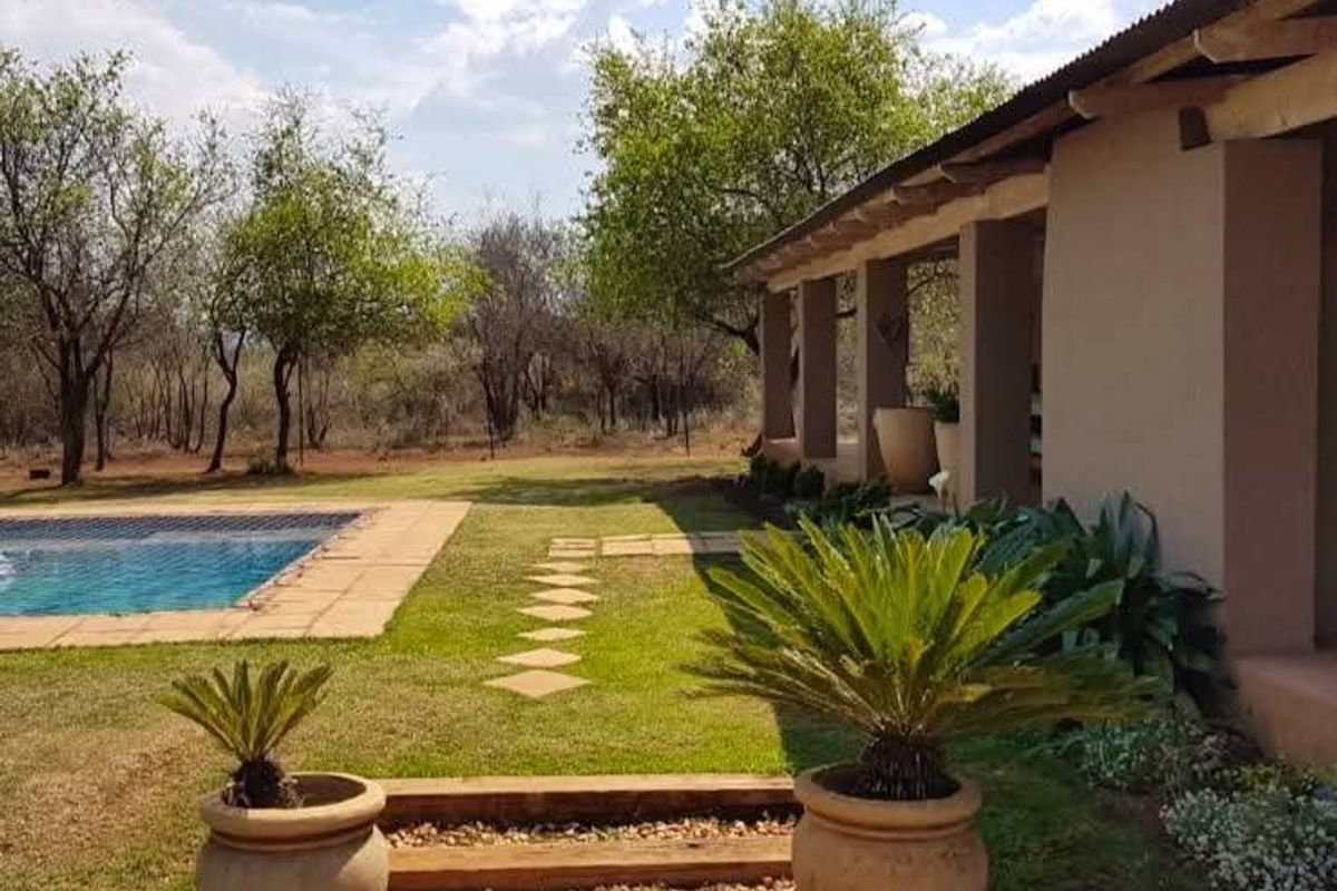 ***FOR SALE:- BRITS- R4485000...BARGAIN!*** - Photo 2