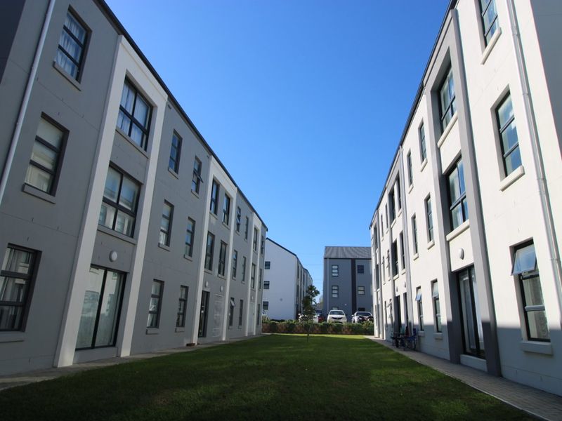 Neat Lockup and Go  - Photo 2