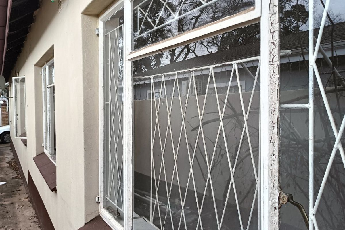 Spacious family home with flat!  - Photo 4