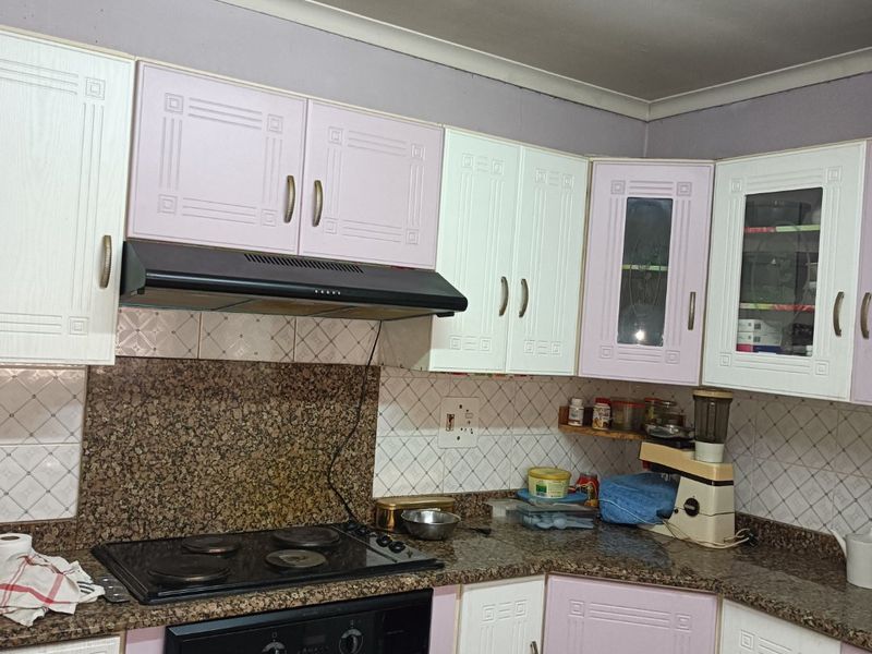 Spacious family home with flat!  - Photo 7