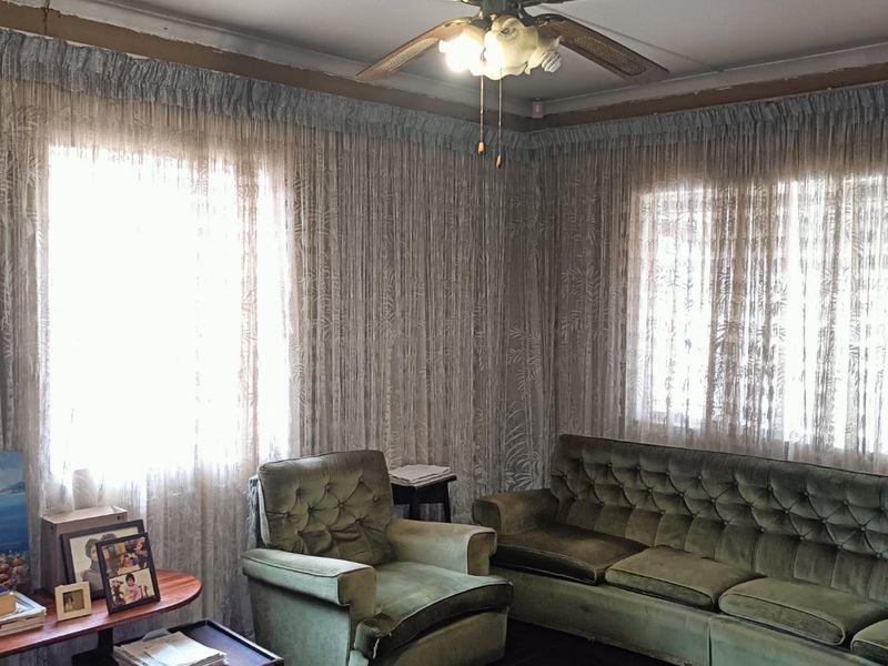 Spacious family home with flat!  - Photo 6