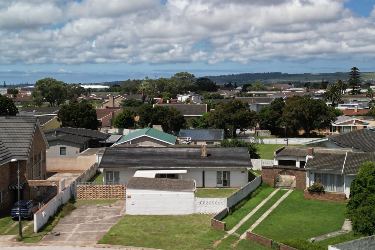 Great value, opportunity to make your own dreams come true. Close to school and shops - Photo 3