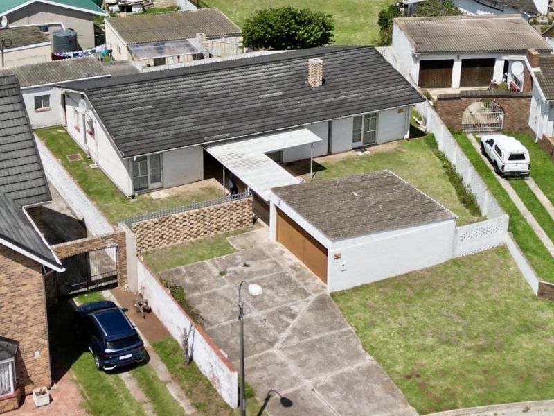 Great value, opportunity to make your own dreams come true. Close to school and shops - Photo 2