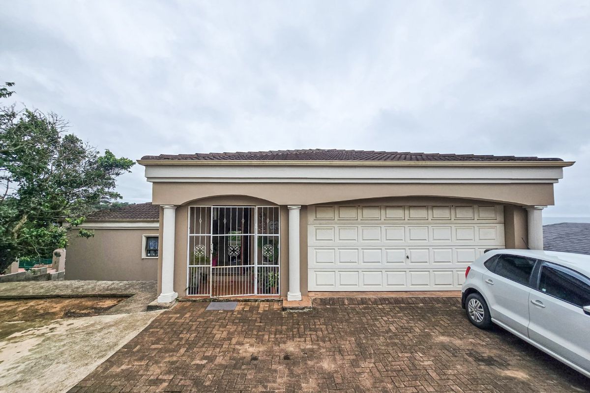 Home In Shelly Beach With Sea Views - Photo 2