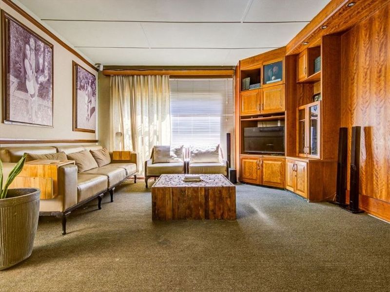 Spacious Family Home with Exceptional Features - Photo 2