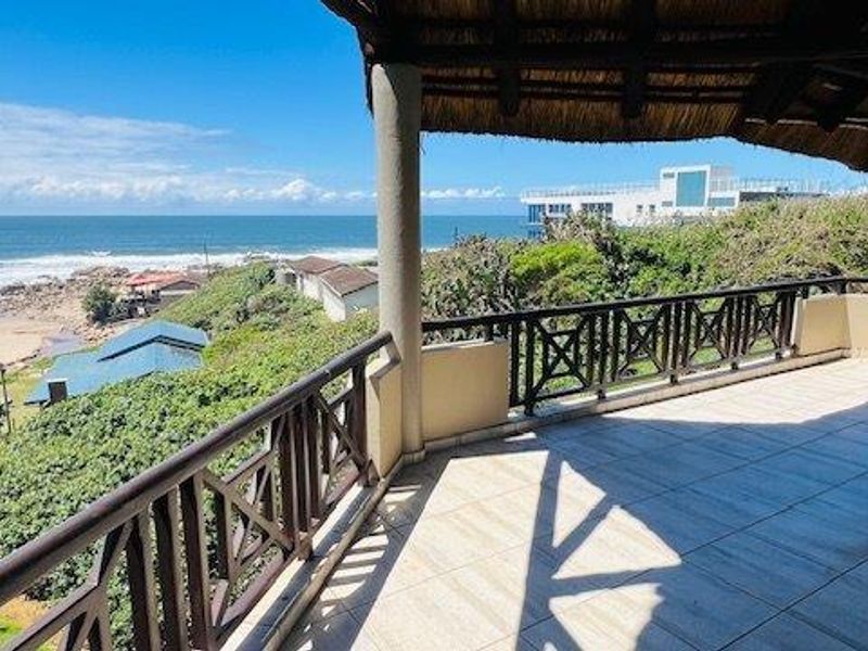 4 Bedroom Beachfront Apartment With Amazing Views – Renovation Opportunity! - Photo 5