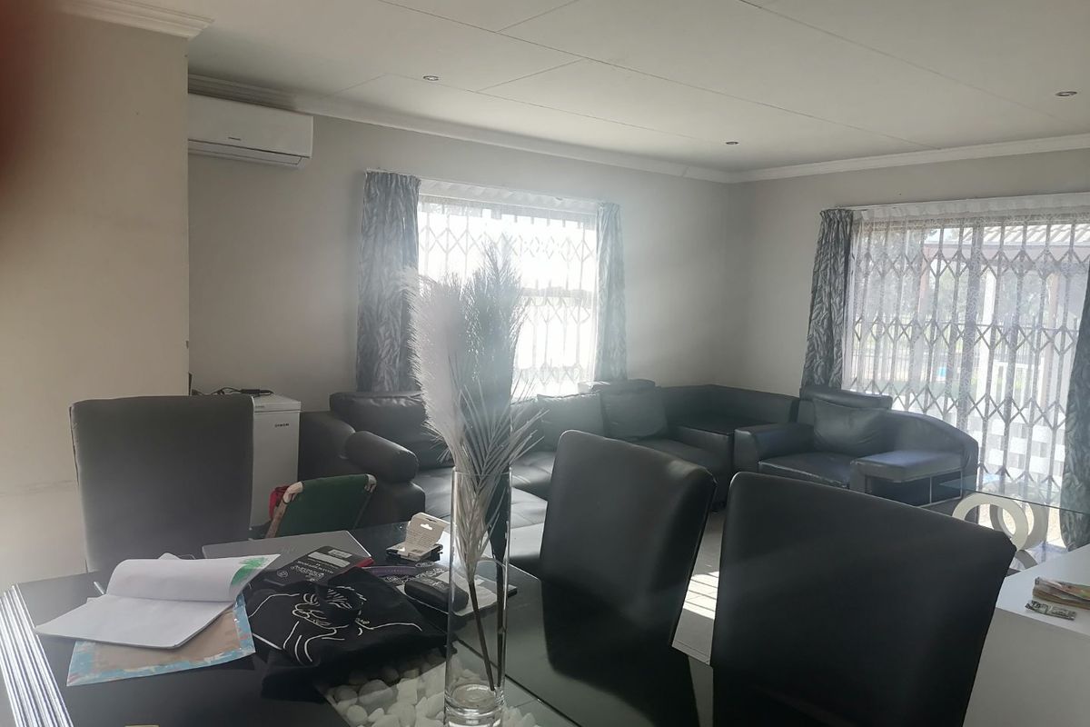 Ready to Move In !!! - Photo 3