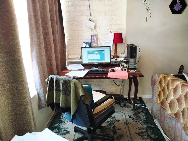 Secure Spacious Garden Unit  - Photo 9