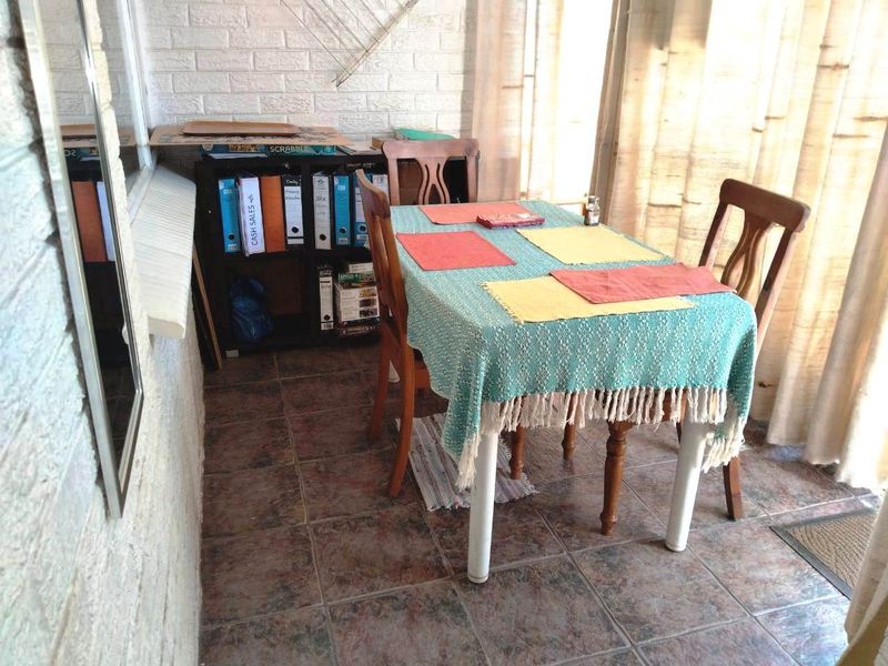 Secure Spacious Garden Unit  - Photo 8