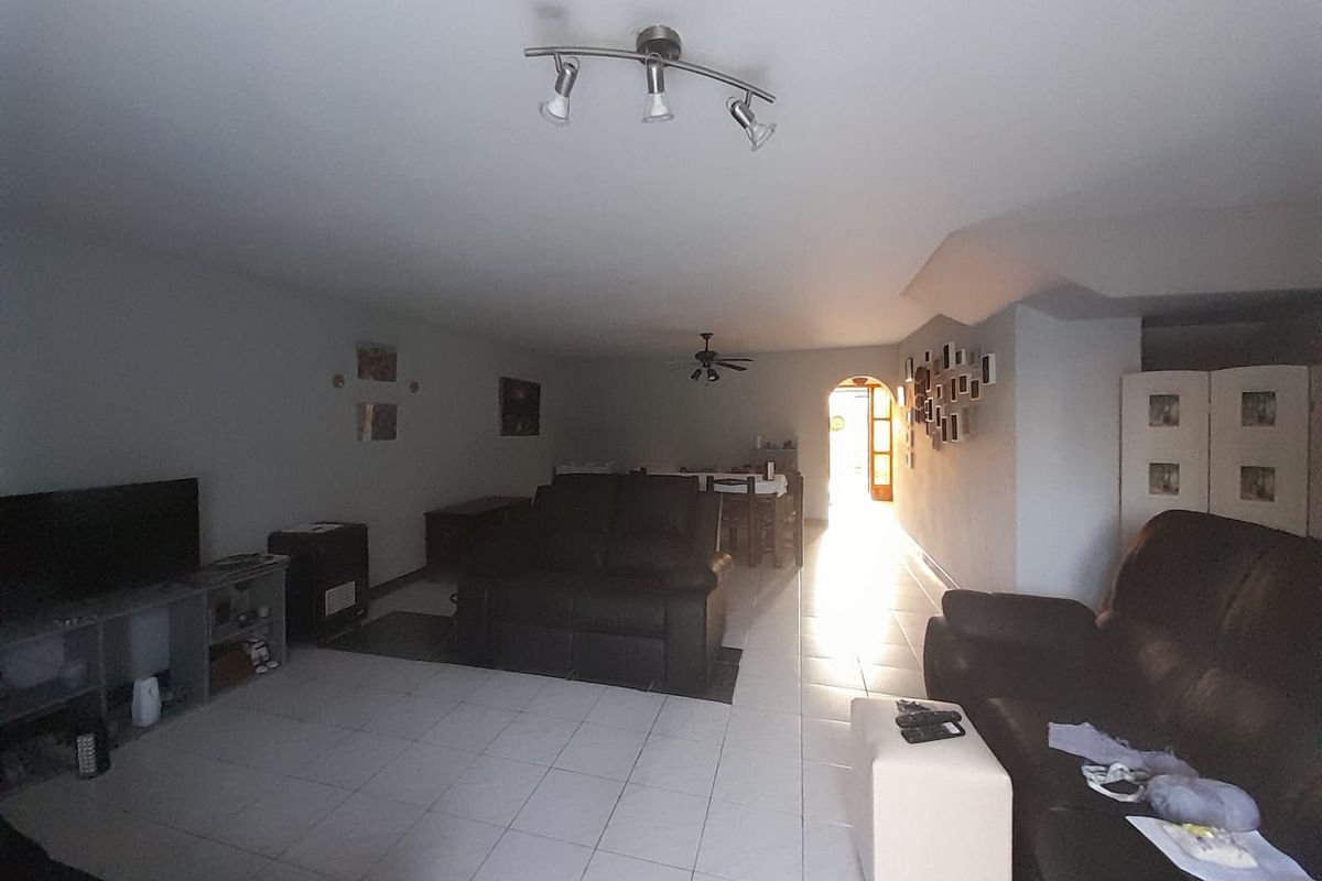 Your Dream Duplex Townhouse Awaits! - Photo 4