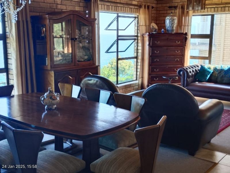 Beachfront Oasis with Panoramic Sea Views in an Exclusive Cul-de-Sac! - Photo 8