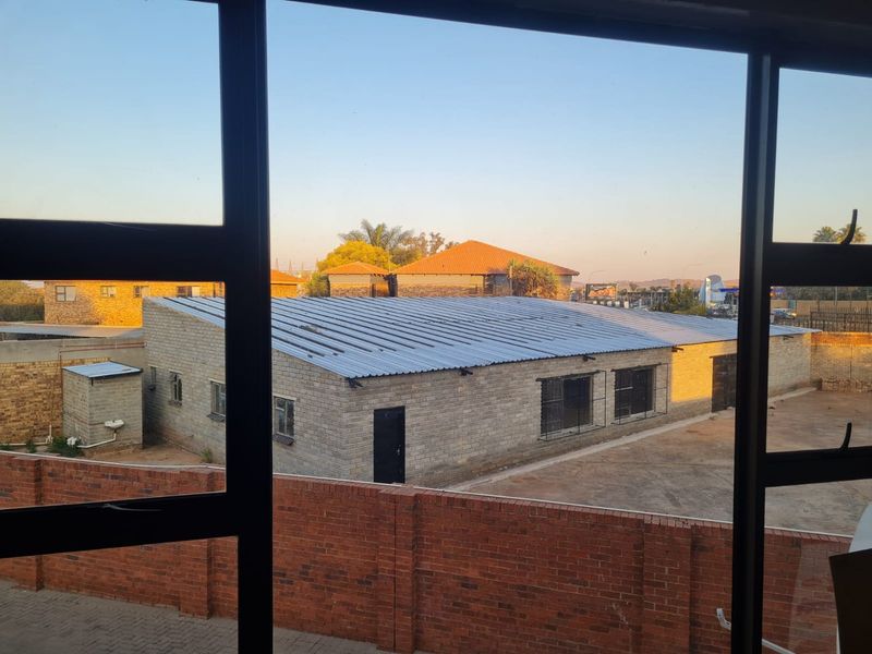Commercial Flats and Warehousing - Photo 8