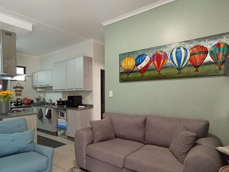 2 Bed Apartment in Carlswald for Sale - Photo 7