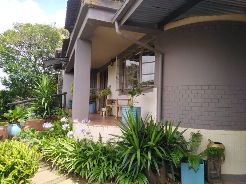 Stylish and Secure 3 Bedroom For Sale in Crosby  - Photo 2