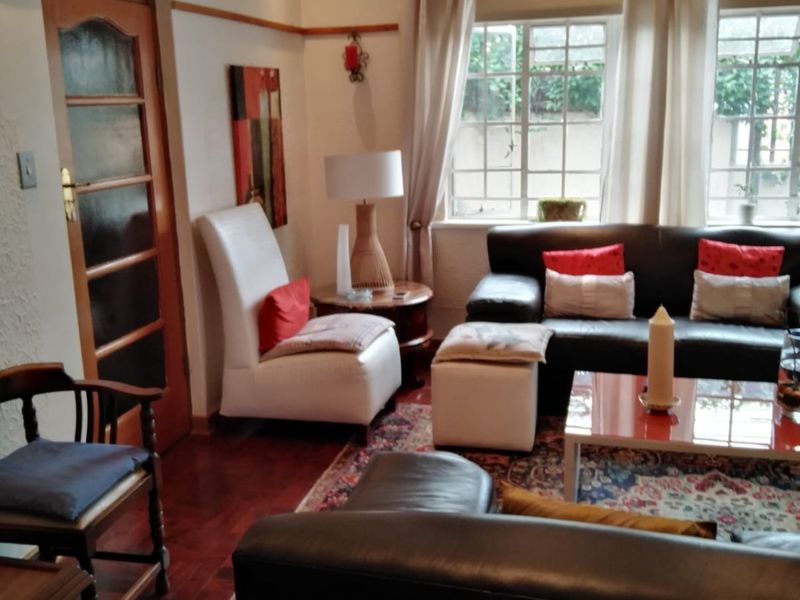 Stylish and Secure 3 Bedroom For Sale in Crosby  - Photo 9