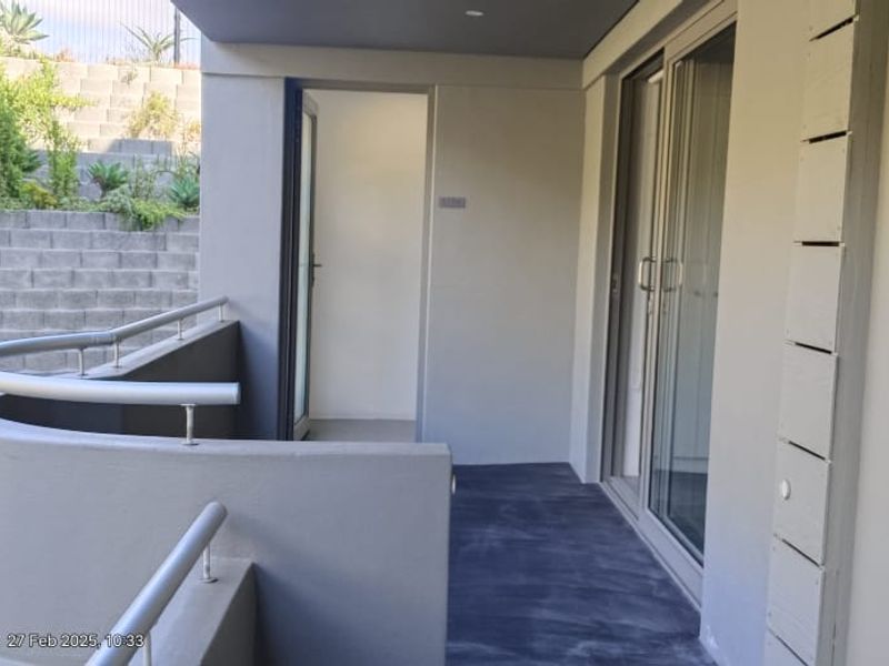 Modern 2-Bedroom Corner Flat in Island View, Hartenbos – Coastal Living at Its Best! - Photo 2