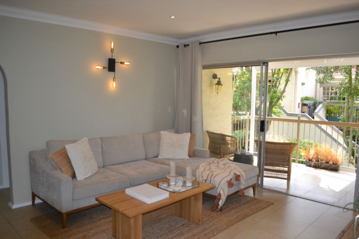 Fully Furnished 2 Bed 1 Bath Rental at Del Prado - Photo 4