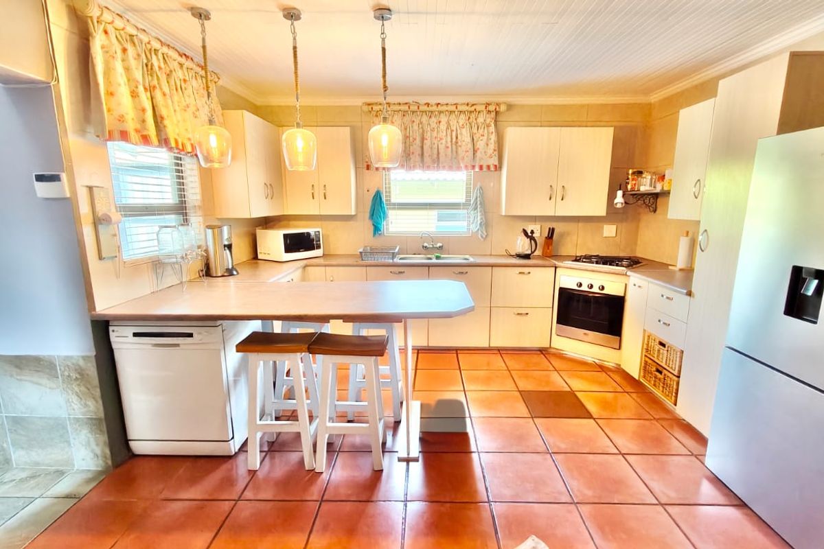 Misty Bay Property Features - Photo 2