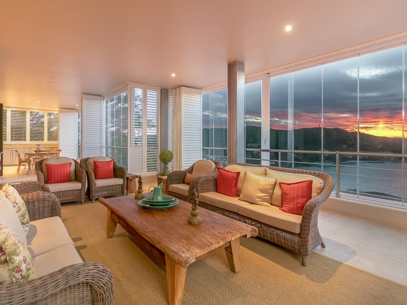 Panoramic Pleasure from this Knysna Heads Home. - Photo 3