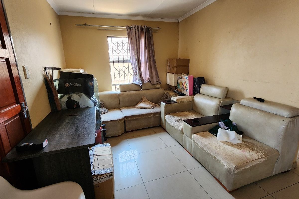 2 bed 1 bath family home for sale in Riverside View - Photo 4
