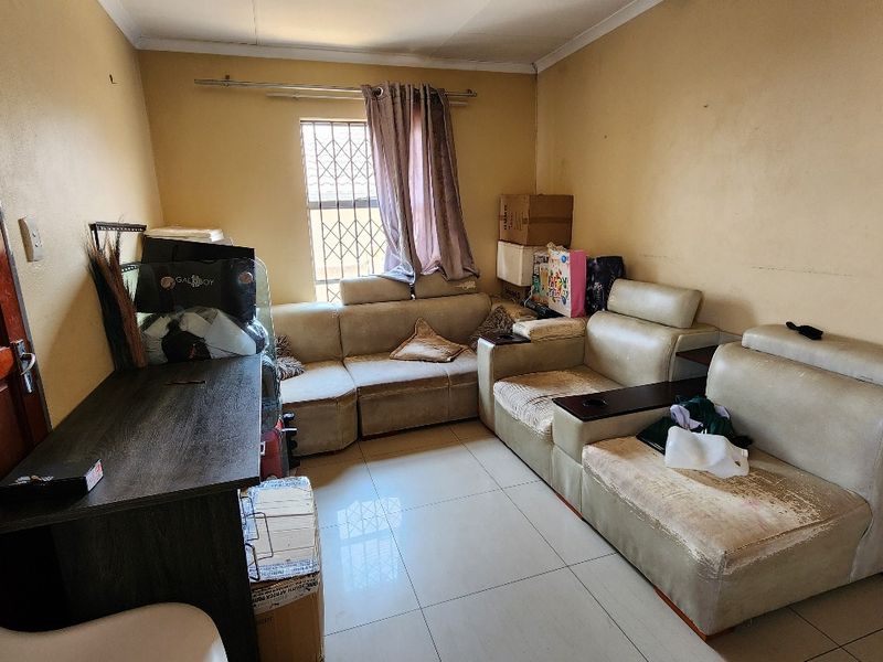 2 bed 1 bath family home for sale in Riverside View - Photo 4