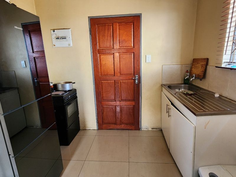 2 bed 1 bath family home for sale in Riverside View - Photo 5