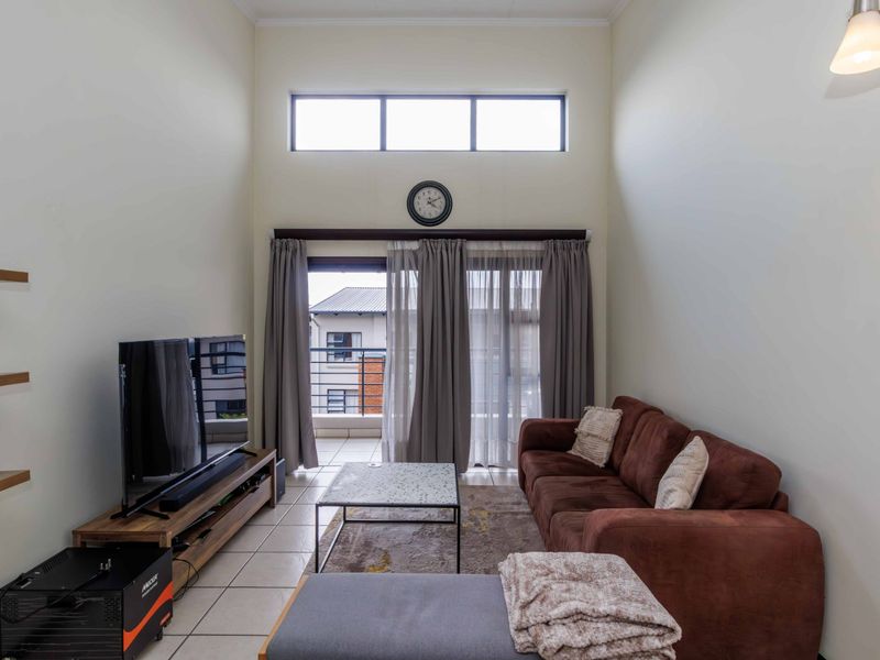 Well-Priced 2-Bed, 2-Bath Unit in Greenstone Gate - Photo 6