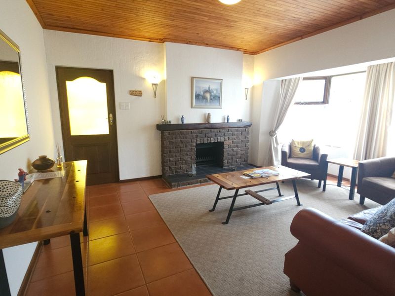 You Wont Look Back On This Spanish Style Home - Photo 4