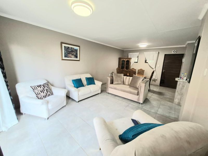 Exclusive Retirement Living 2 Bedroom 1 Bathroom Ground floor North Riding  - Photo 5