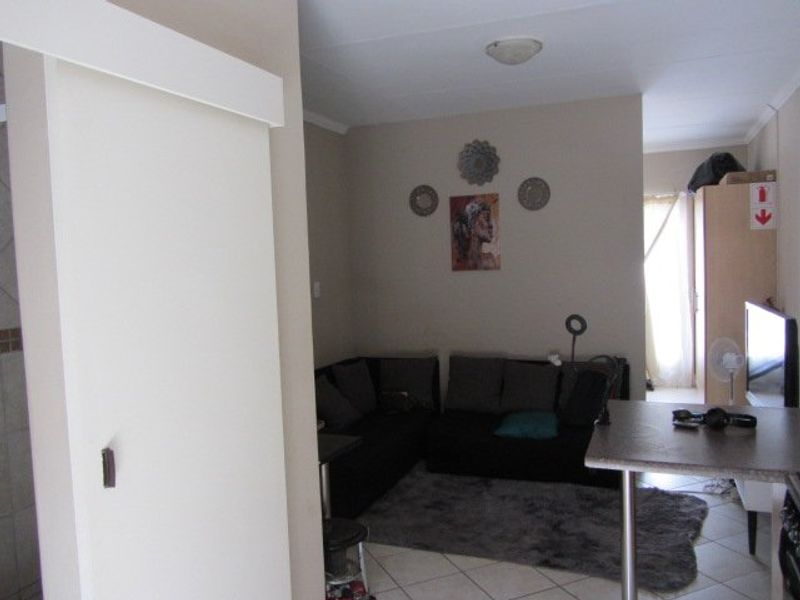 Another popular Bains Game Lodge up for grabs. - Photo 3