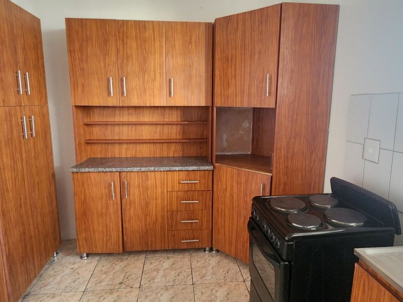 Perfect Starter Home for First Time Buyers or Investors. - Photo 10