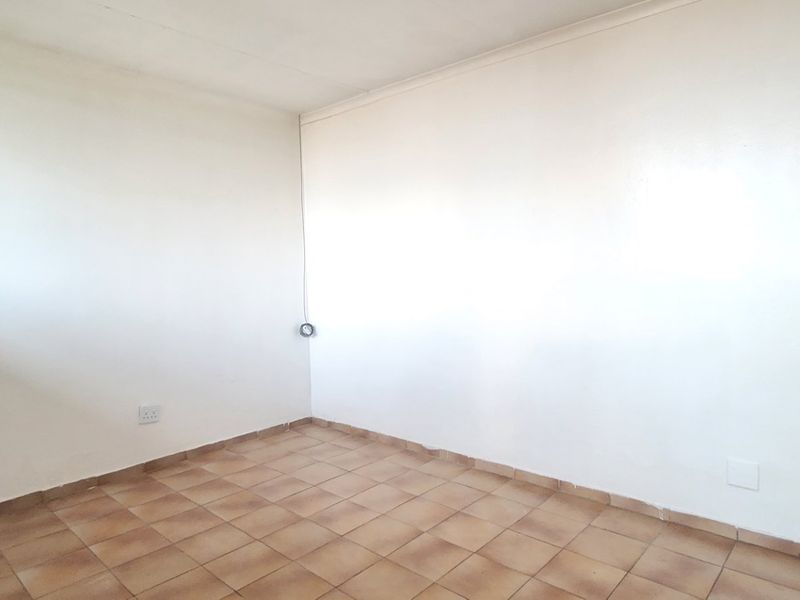 Perfect Starter Home for First Time Buyers or Investors. - Photo 7