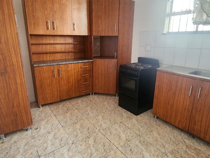 Perfect Starter Home for First Time Buyers or Investors. - Photo 8