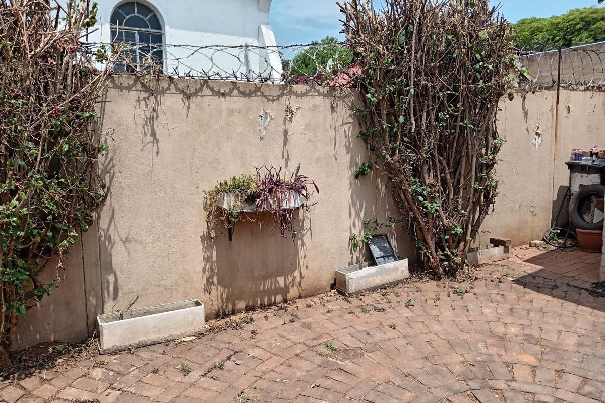 House For Sale - Photo 4