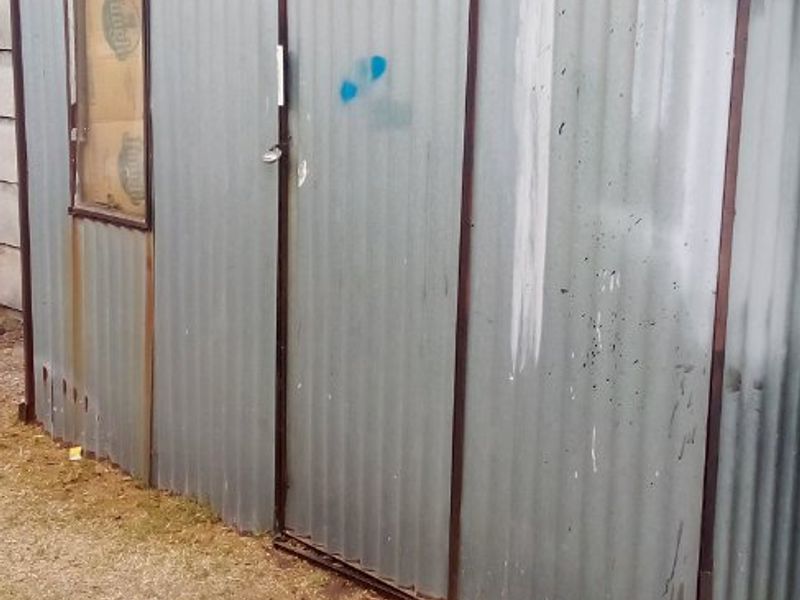 Investment Property - Photo 8