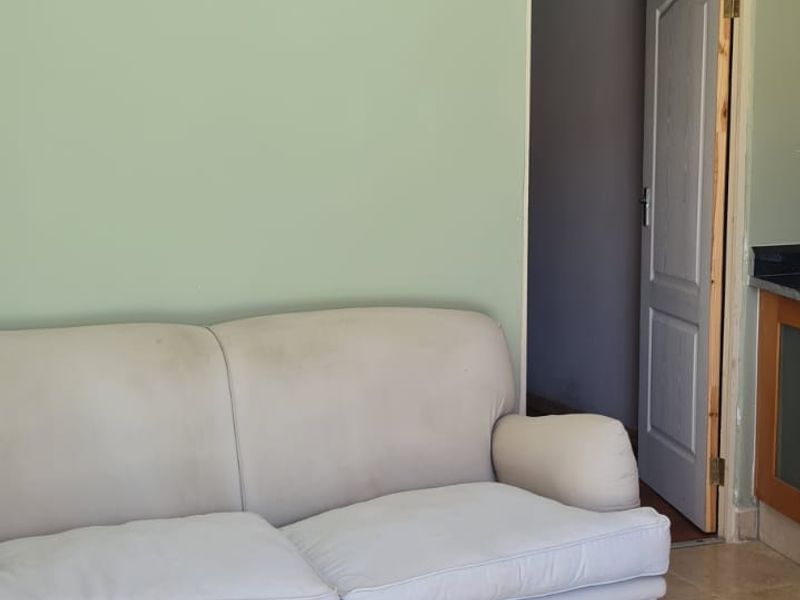 Charming and quaint apartment in Cowies Hills - Photo 8