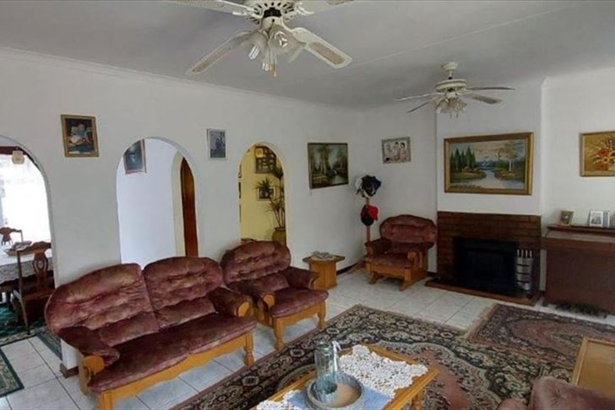 Impressive 3-Bedroom Home with Pool, Staff Quarters, and Ample Parking - Photo 2