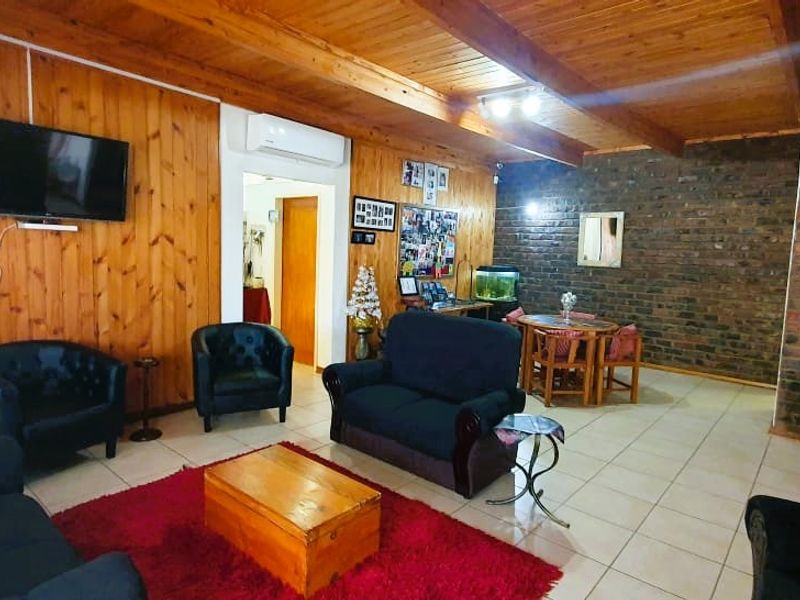 Huge Family Home for sale - Photo 9