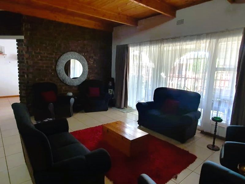 Huge Family Home for sale - Photo 7