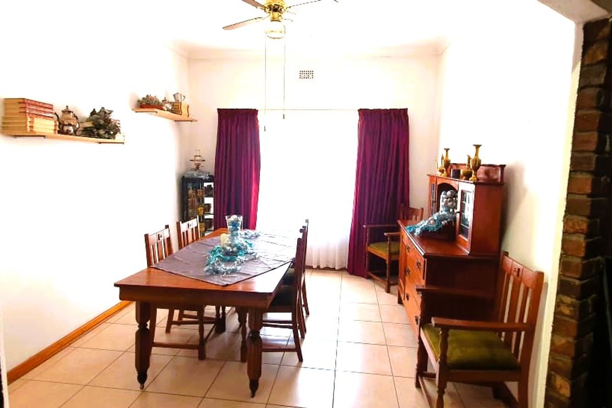 Huge Family Home for sale - Photo 5